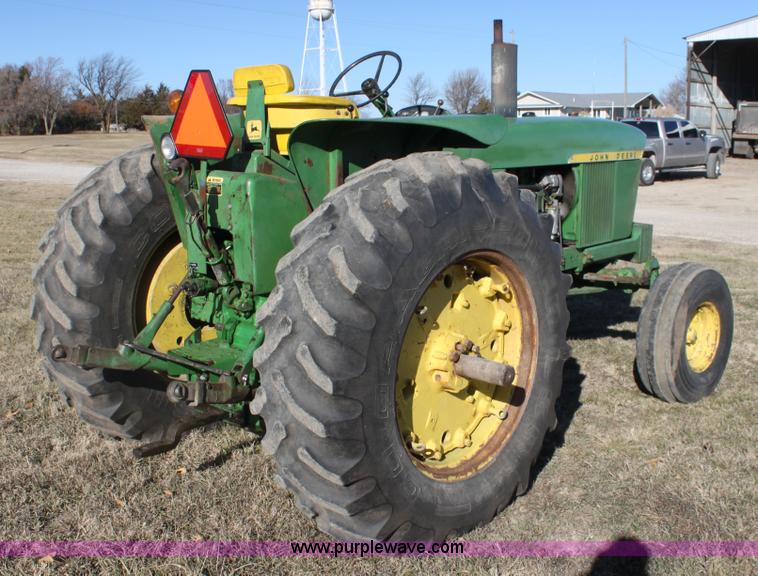 image for item D1304 John Deere 4020 tractor