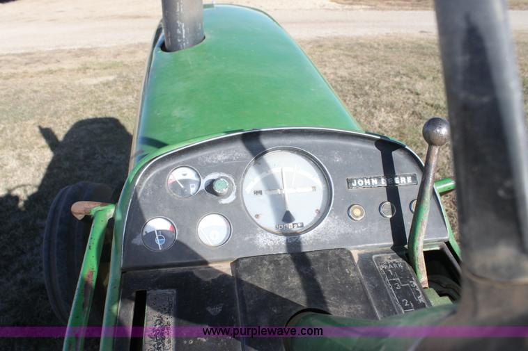 image for item D1304 John Deere 4020 tractor