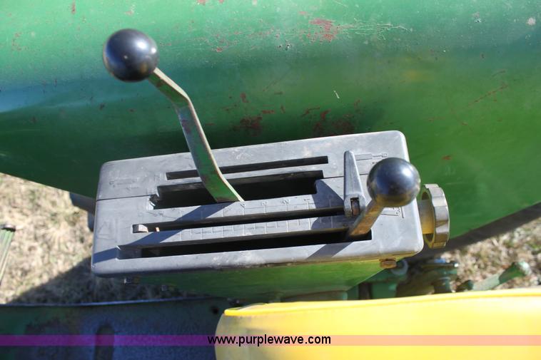 image for item D1304 John Deere 4020 tractor