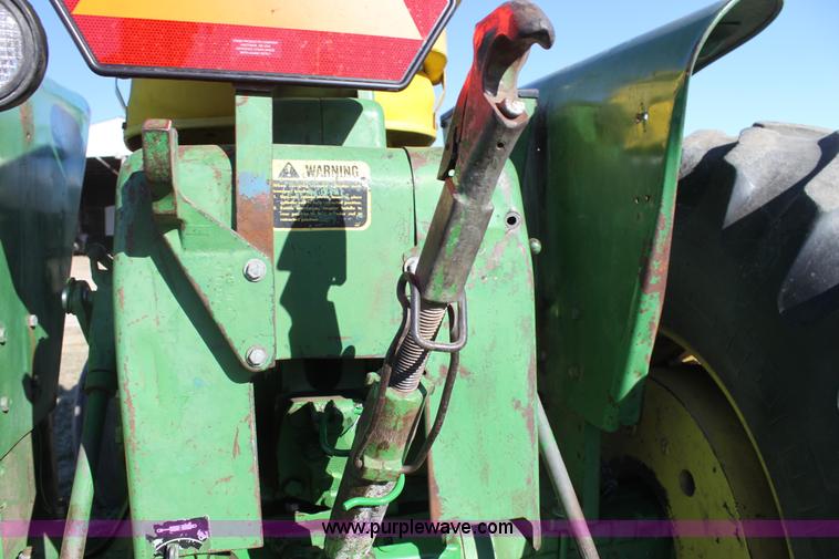 image for item D1304 John Deere 4020 tractor