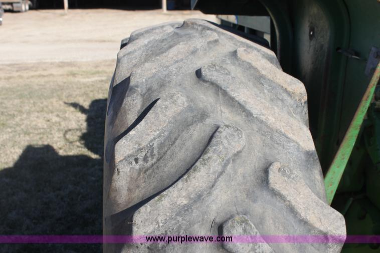 image for item D1304 John Deere 4020 tractor