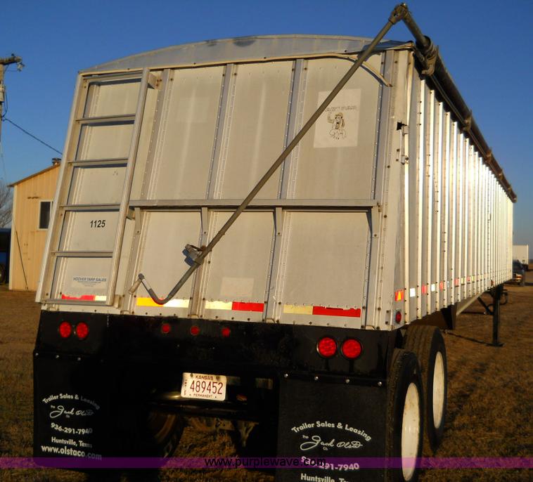 image for item D1308 1992 Merritt hopper grain trailer