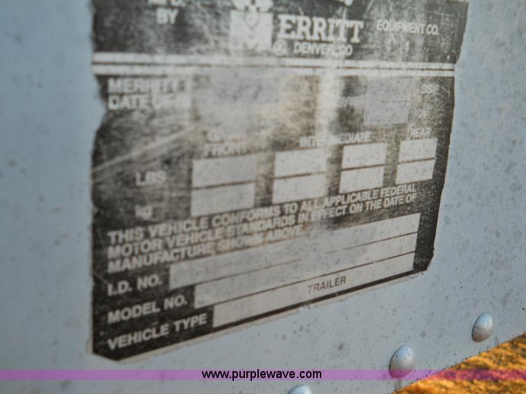 image for item D1308 1992 Merritt hopper grain trailer