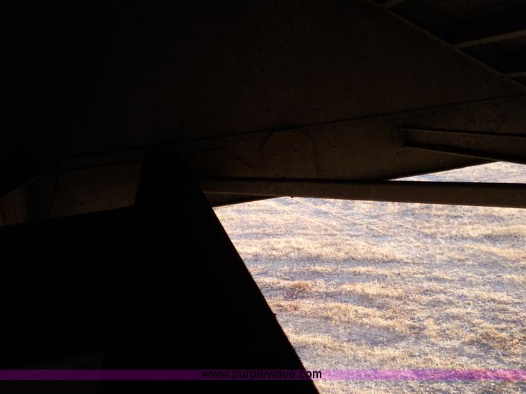 image for item D1308 1992 Merritt hopper grain trailer