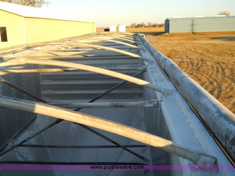 image for item D1308 1992 Merritt hopper grain trailer