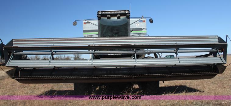 image for item D1309 1986 Gleaner L3 combine