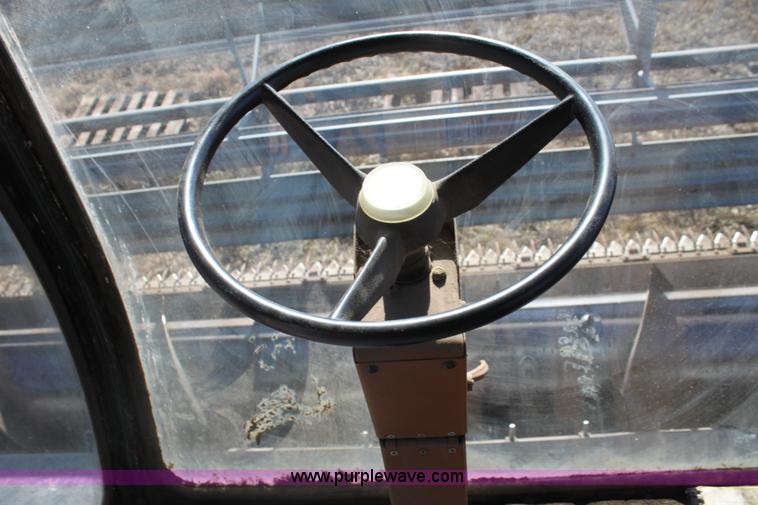 image for item D1309 1986 Gleaner L3 combine