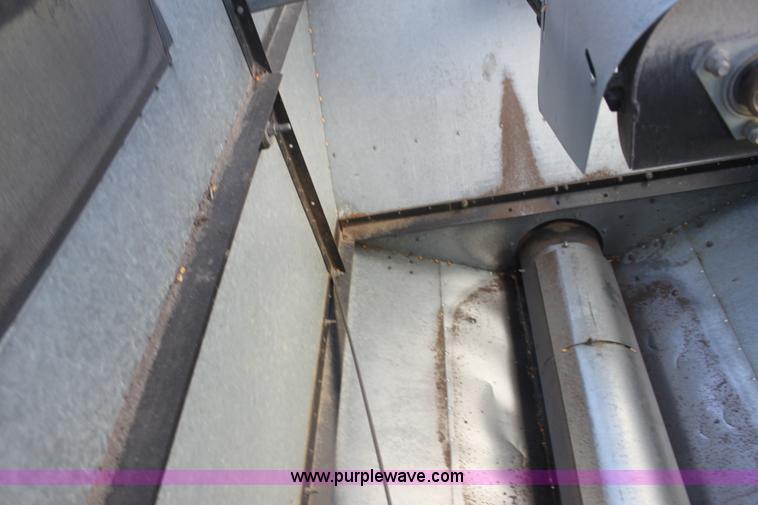 image for item D1309 1986 Gleaner L3 combine