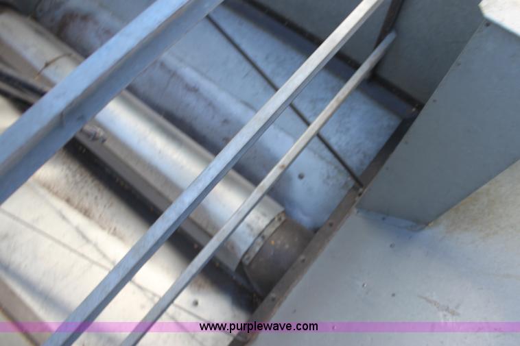 image for item D1309 1986 Gleaner L3 combine