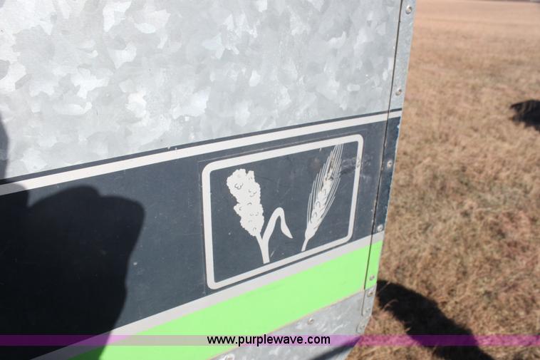 image for item D1309 1986 Gleaner L3 combine