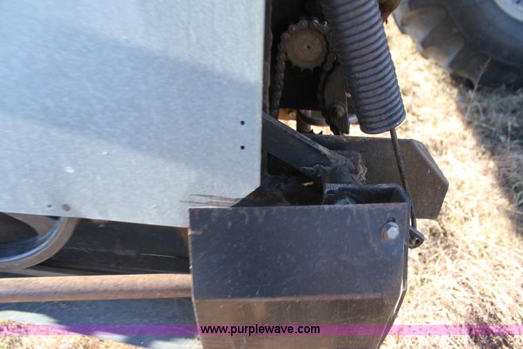 image for item D1309 1986 Gleaner L3 combine