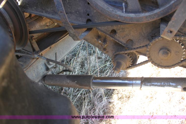 image for item D1309 1986 Gleaner L3 combine