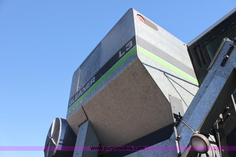 image for item D1309 1986 Gleaner L3 combine