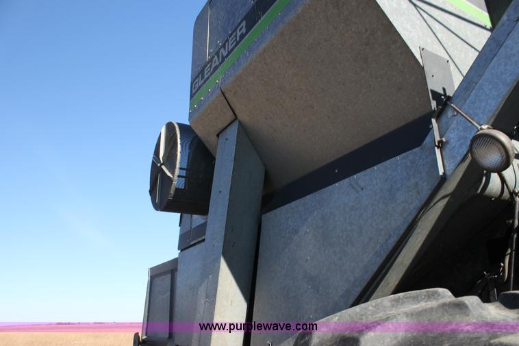 image for item D1309 1986 Gleaner L3 combine
