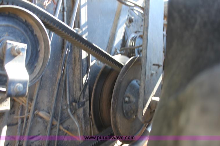 image for item D1309 1986 Gleaner L3 combine