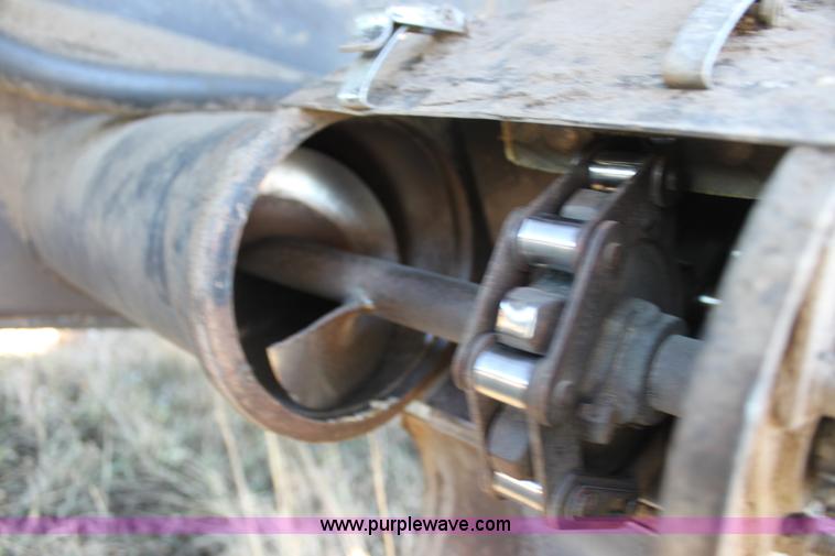 image for item D1309 1986 Gleaner L3 combine