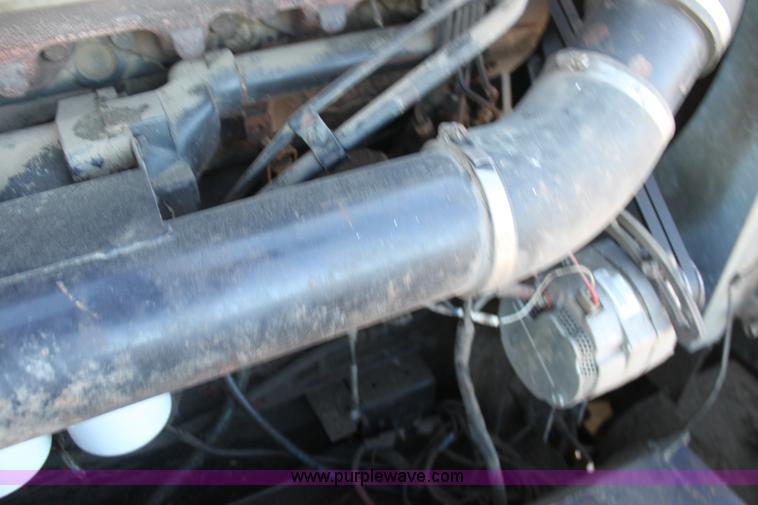 image for item D1309 1986 Gleaner L3 combine