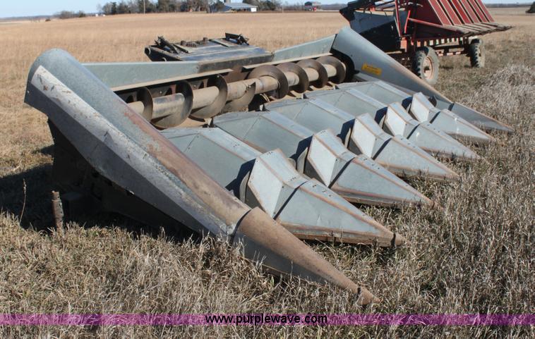 image for item D1311 Gleaner A630 corn head