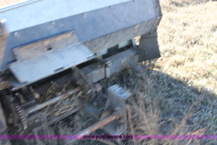 image for item D1311 Gleaner A630 corn head