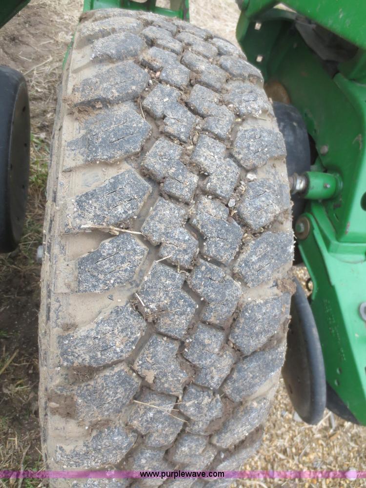 image for item D2235 1997 John Deere 1770 planter