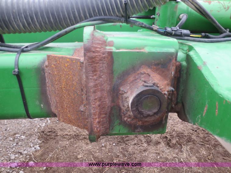 image for item D2235 1997 John Deere 1770 planter