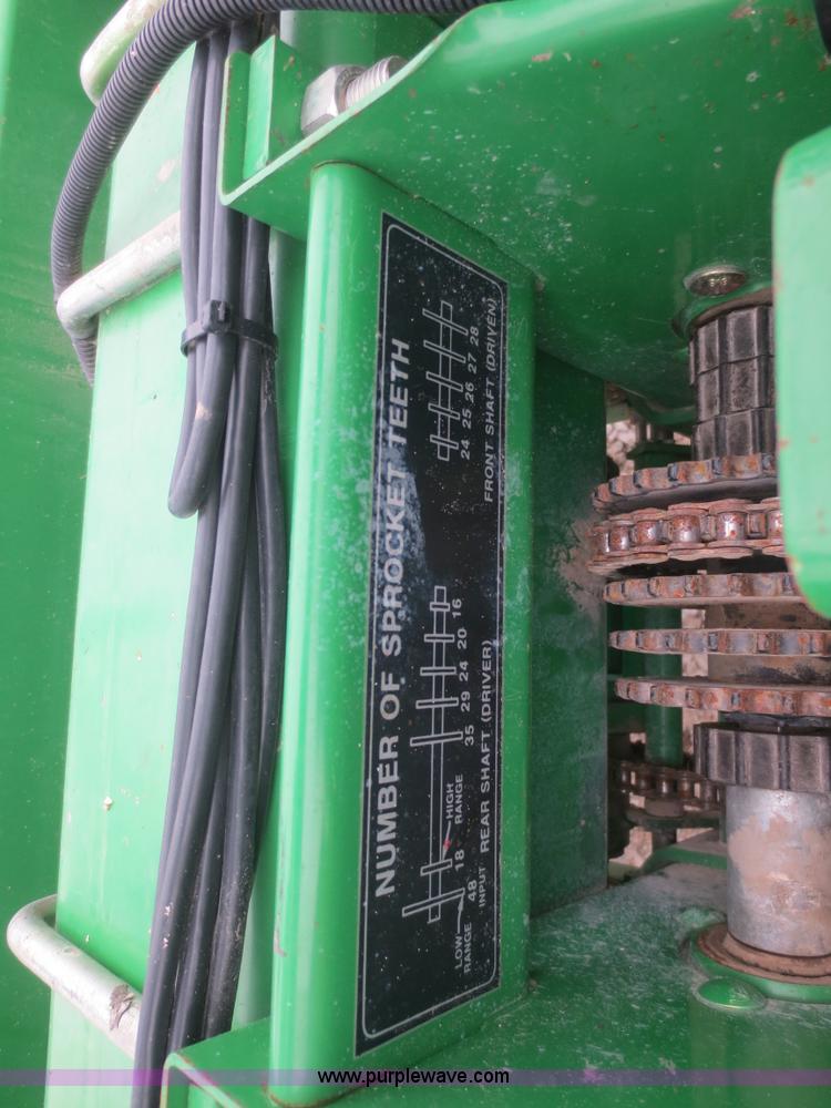 image for item D2235 1997 John Deere 1770 planter