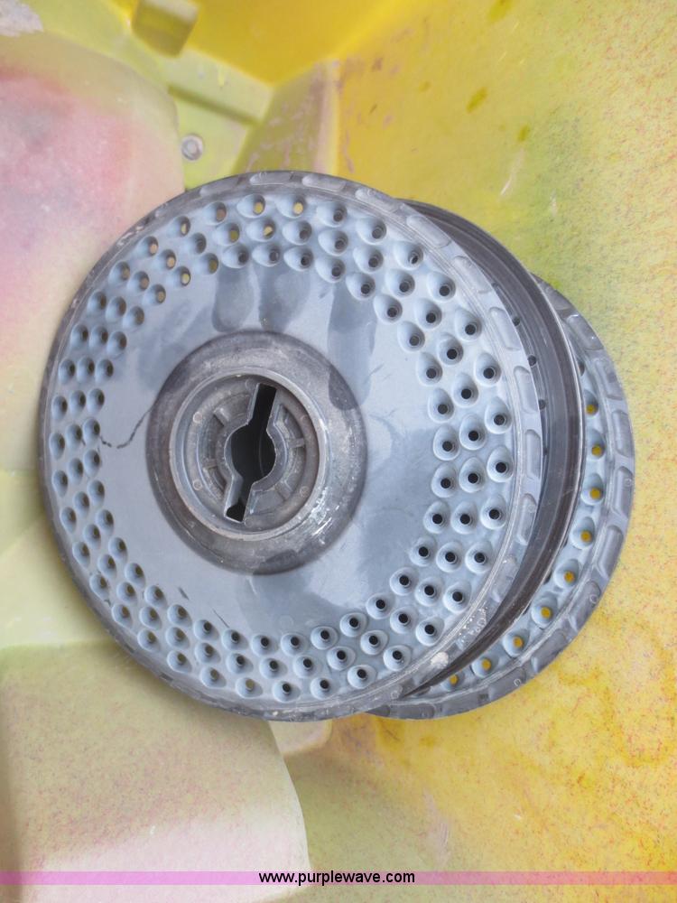 image for item D2235 1997 John Deere 1770 planter