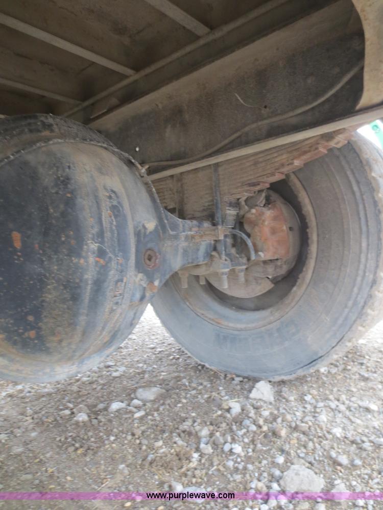 image for item D2236 1986 International S1700 flatbed dump truck