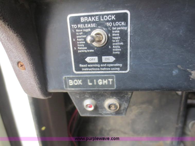 image for item D2236 1986 International S1700 flatbed dump truck