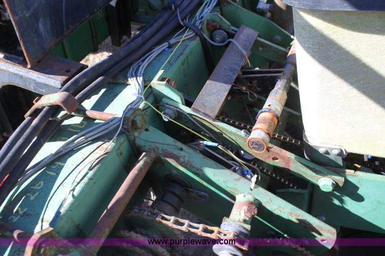 image for item F3392 John Deere 7000 planter