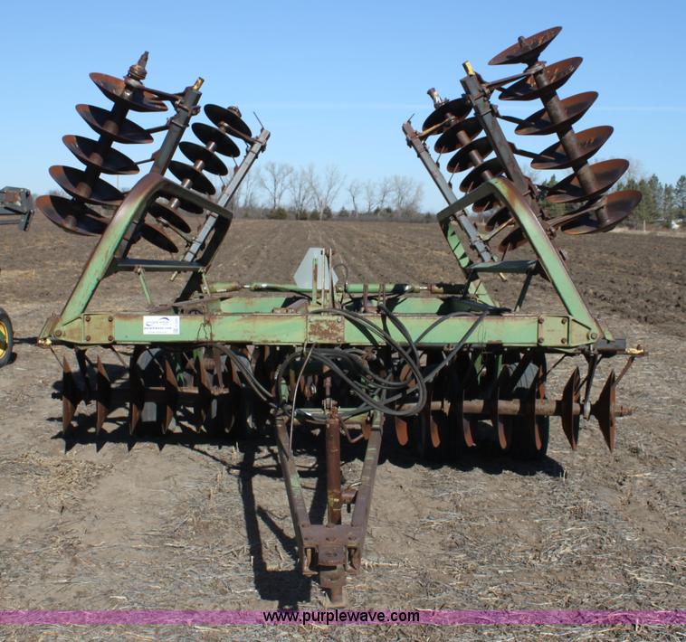 image for item F3393 John Deere T0230 double off-set disk