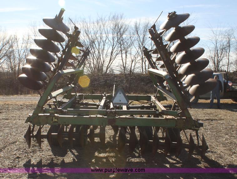 image for item F3393 John Deere T0230 double off-set disk