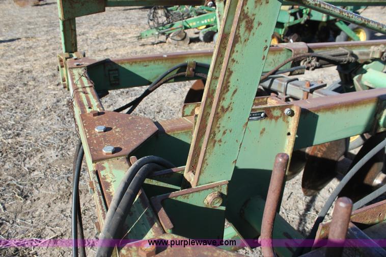 image for item F3393 John Deere T0230 double off-set disk