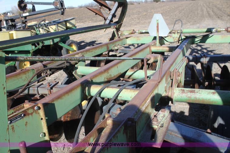 image for item F3393 John Deere T0230 double off-set disk