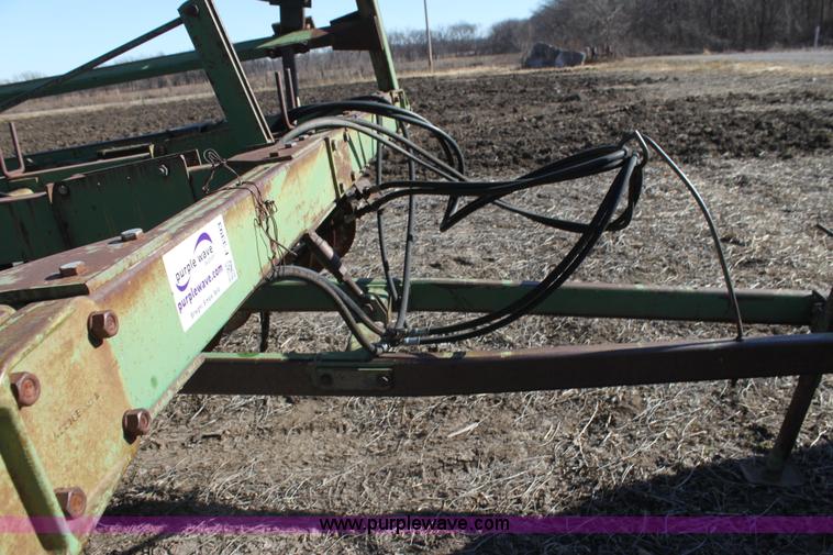 image for item F3393 John Deere T0230 double off-set disk