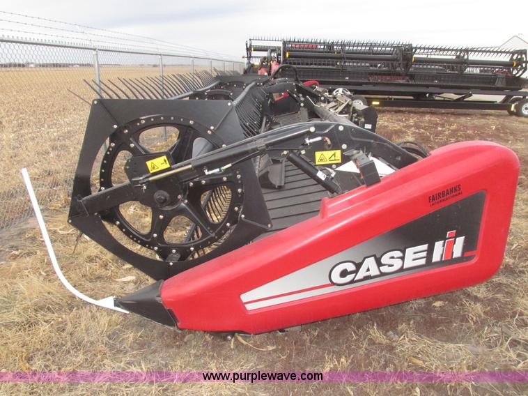 image for item G9860 2013 Case IH 2162 draper head