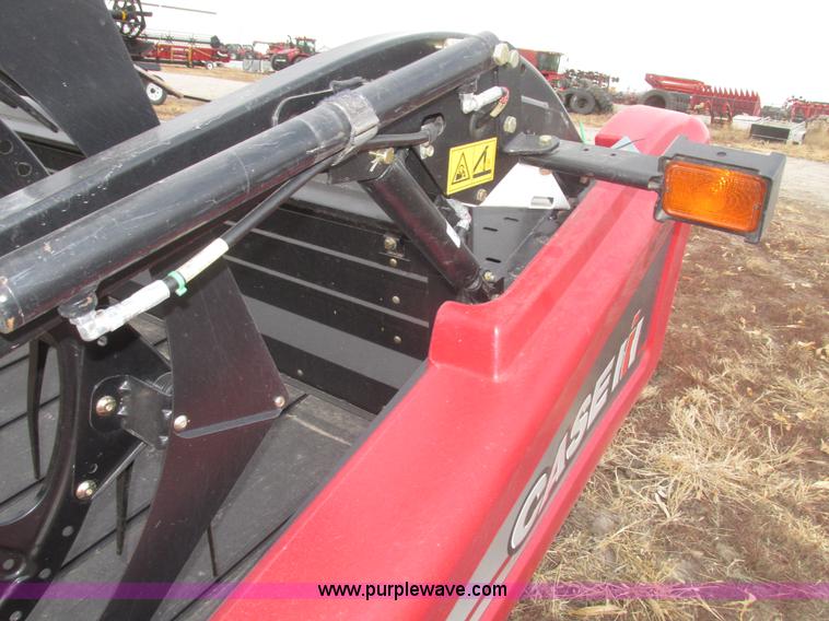 image for item G9860 2013 Case IH 2162 draper head