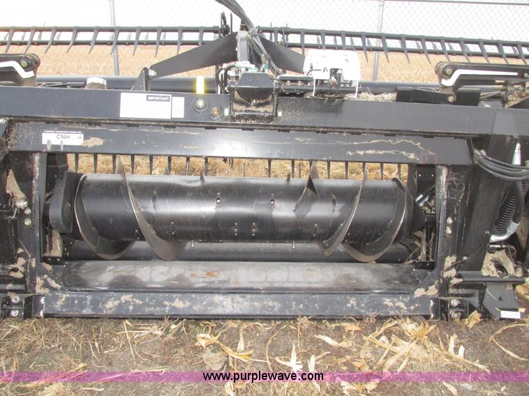 image for item G9860 2013 Case IH 2162 draper head