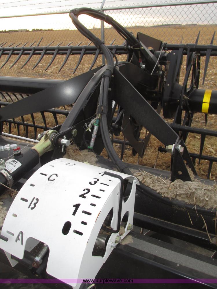 image for item G9860 2013 Case IH 2162 draper head