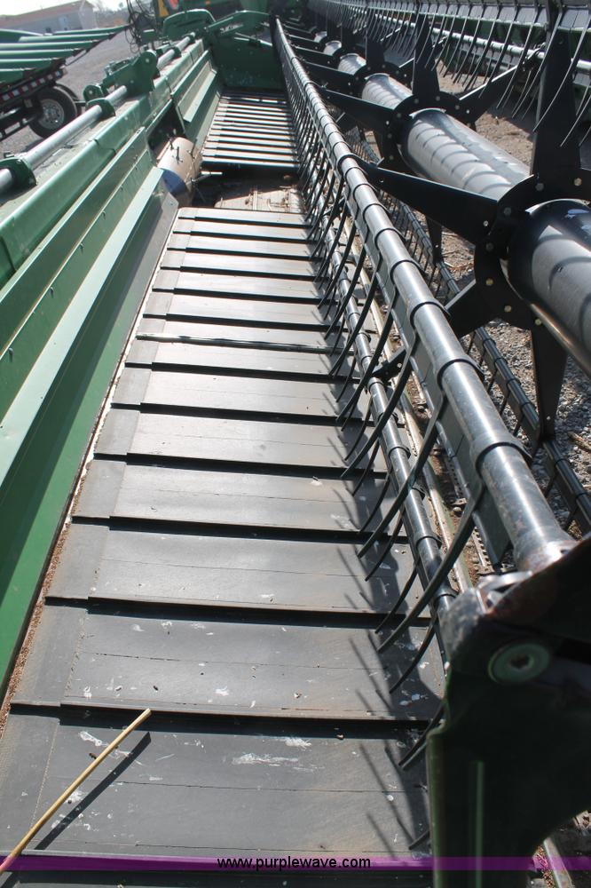 image for item H1685 2011 John Deere 635D draper head