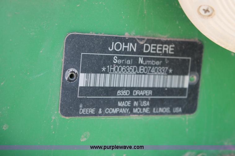 image for item H1685 2011 John Deere 635D draper head