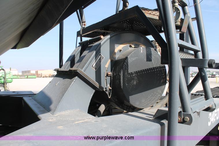 image for item H1686 2000 Flexi-Coil 7500 72' air hoe drill