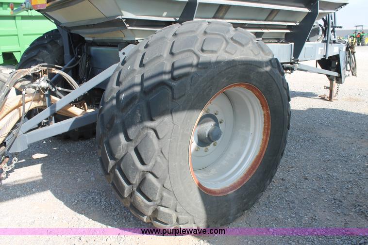 image for item H1686 2000 Flexi-Coil 7500 72' air hoe drill