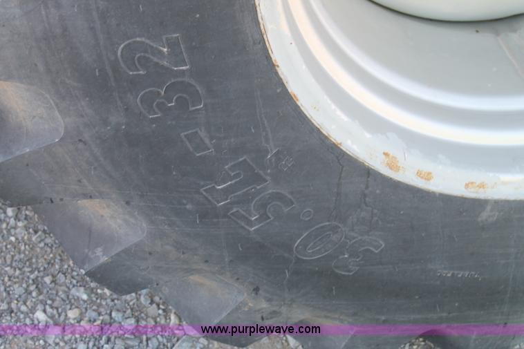 image for item H1686 2000 Flexi-Coil 7500 72' air hoe drill