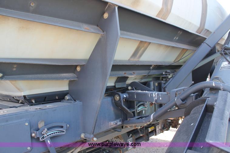 image for item H1686 2000 Flexi-Coil 7500 72' air hoe drill