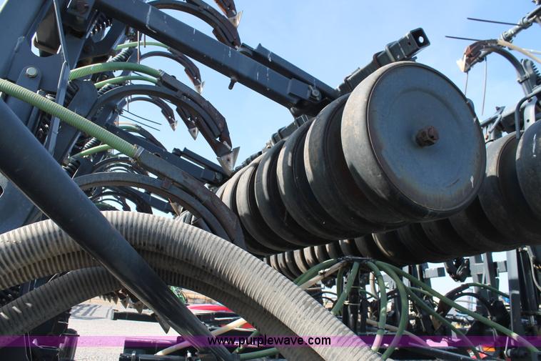 image for item H1686 2000 Flexi-Coil 7500 72' air hoe drill