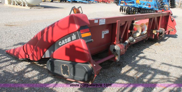 image for item H1687 2003 Case IH 2208 corn head