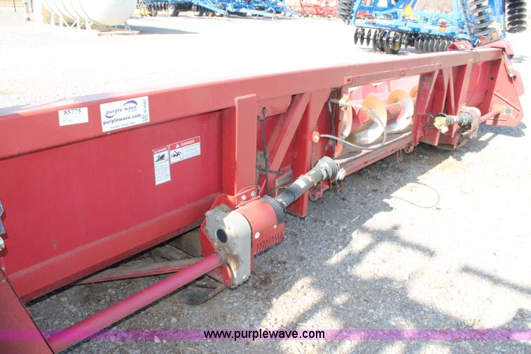 image for item H1687 2003 Case IH 2208 corn head