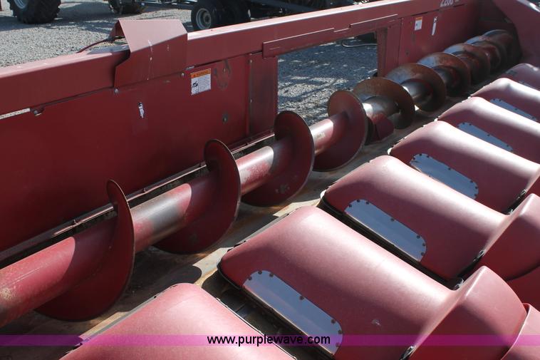 image for item H1687 2003 Case IH 2208 corn head