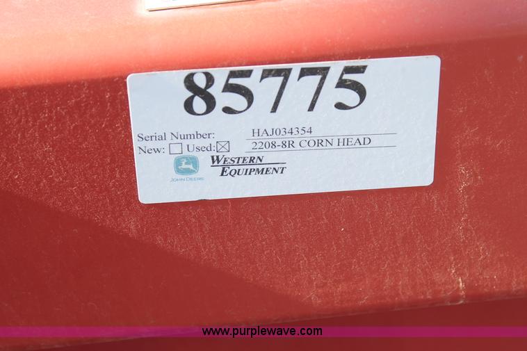 image for item H1687 2003 Case IH 2208 corn head